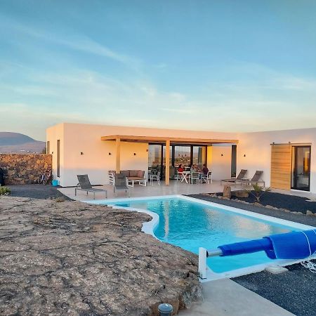 Villa Tabaiba En Lajares Con Piscina Exterior foto